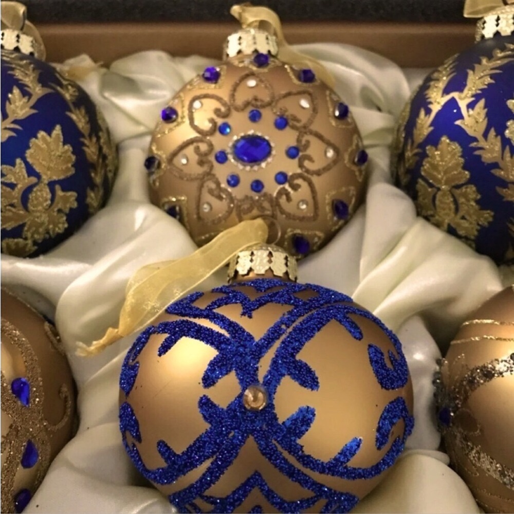 Frontgate Jeweled Holiday Collection - Picture 2 of 4